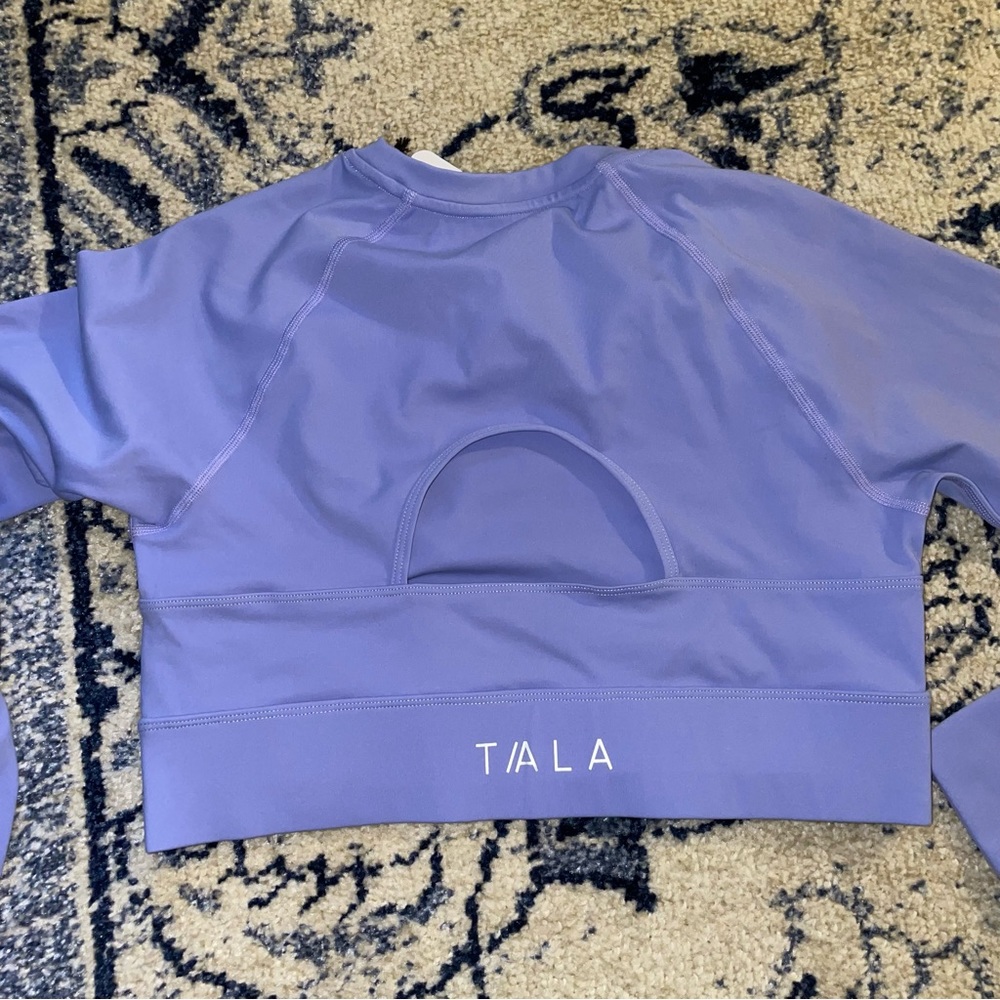 Tala skinluxe long sleeve crop top - Picture 3 of 3